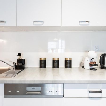 Urban Chic - Pereca - Rondo Onz - Luxury Warsaw Stays - 14 People Εξωτερικό φωτογραφία