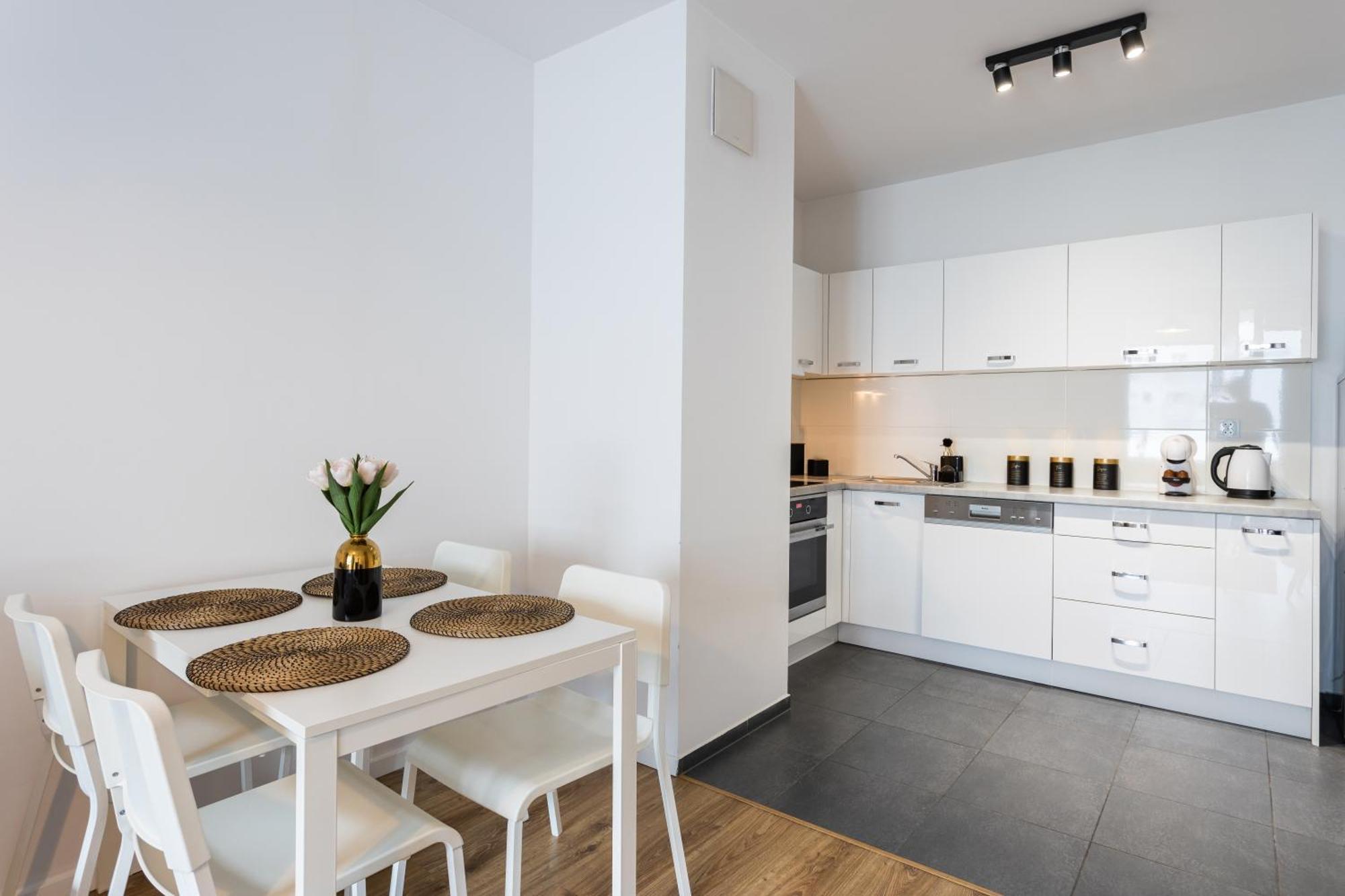 Urban Chic - Pereca - Rondo Onz - Luxury Warsaw Stays - 14 People Εξωτερικό φωτογραφία