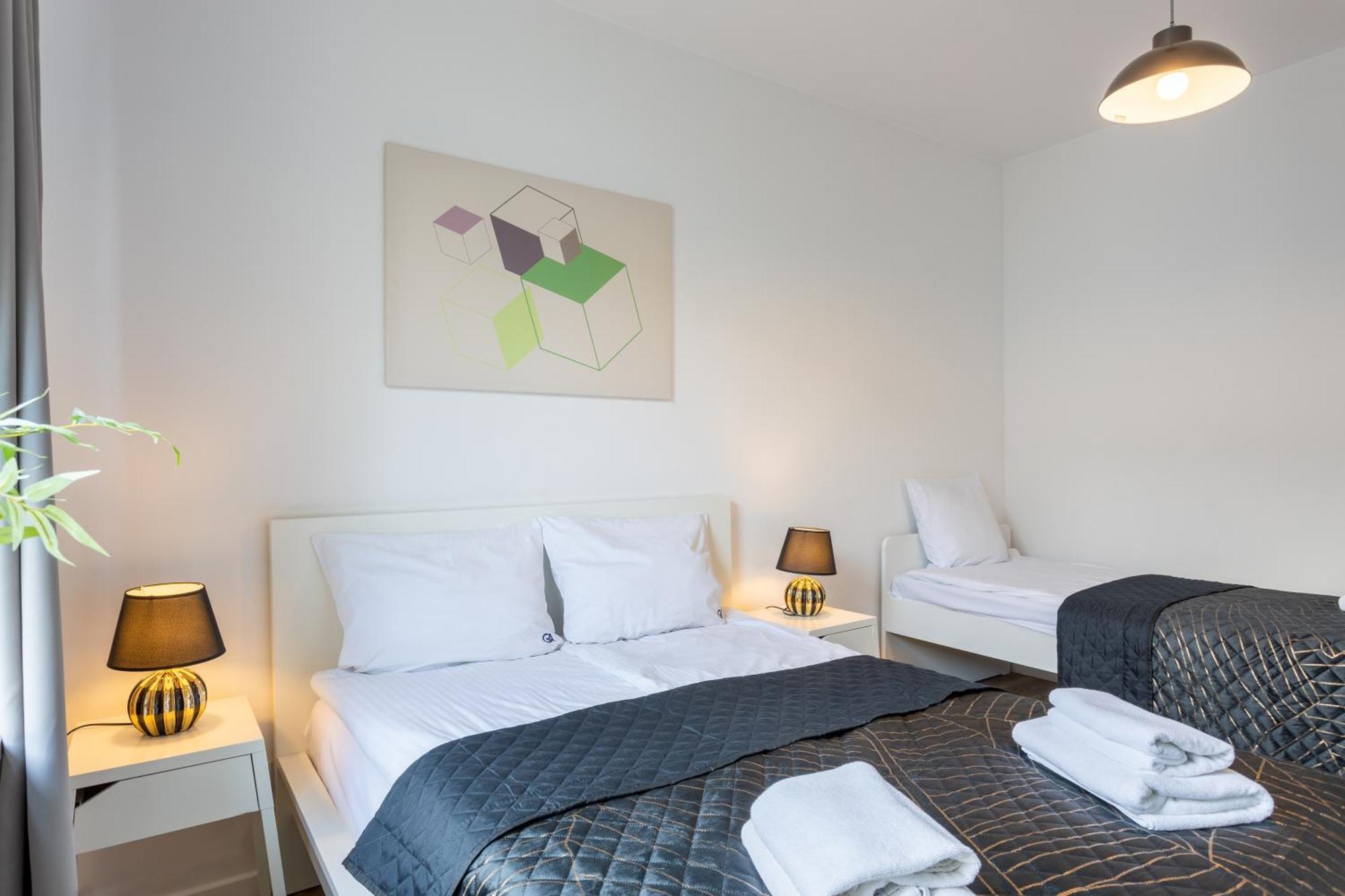 Urban Chic - Pereca - Rondo Onz - Luxury Warsaw Stays - 14 People Εξωτερικό φωτογραφία